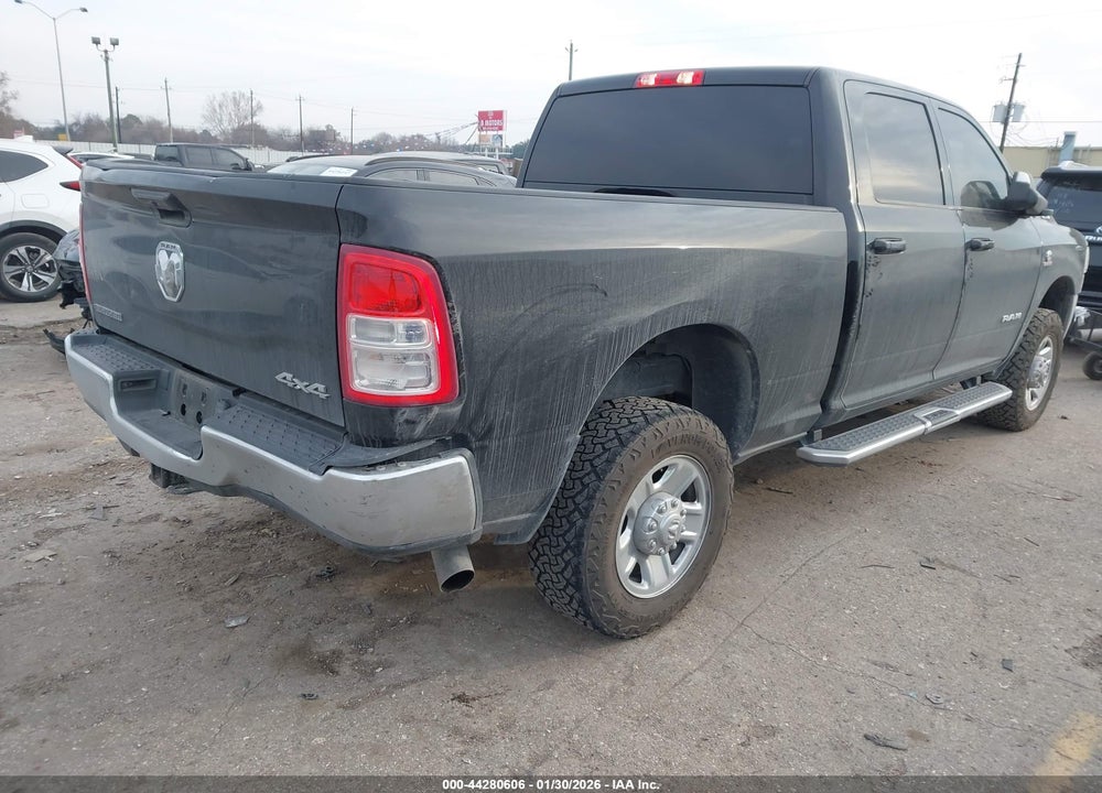 2022 RAM 2500 BIG HORN  4X4 6'4 BOX VIN: 3C6UR5DL6NG423183