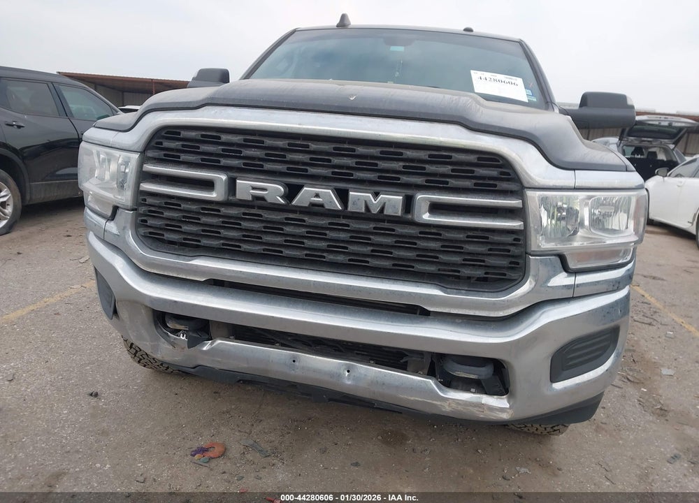 2022 RAM 2500 BIG HORN  4X4 6'4 BOX VIN: 3C6UR5DL6NG423183
