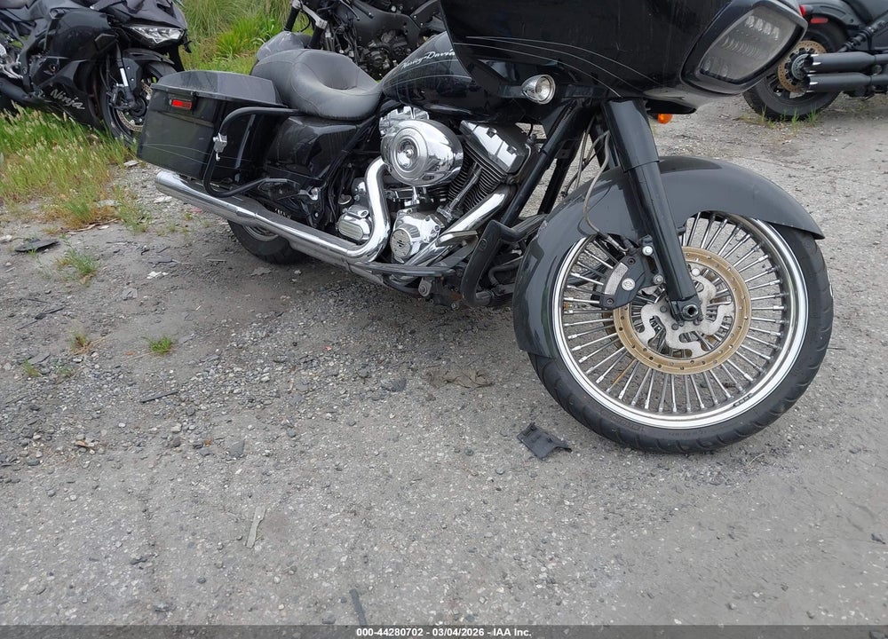 2013 HARLEY-DAVIDSON FLTRX ROAD GLIDE CUSTOM VIN: 1HD1KHM32DB671499