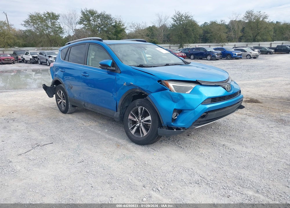 2018 TOYOTA RAV4 XLE VIN: JTMWFREV9JD131245
