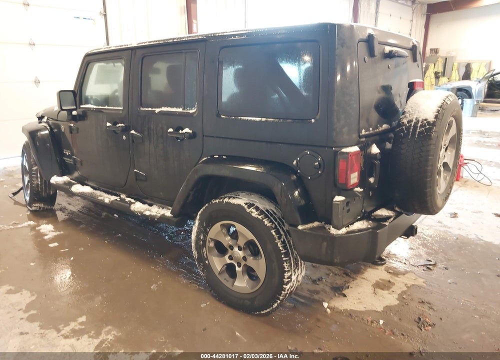 2017 JEEP WRANGLER UNLIMITED SAHARA VIN: 1C4BJWEG5HL615734