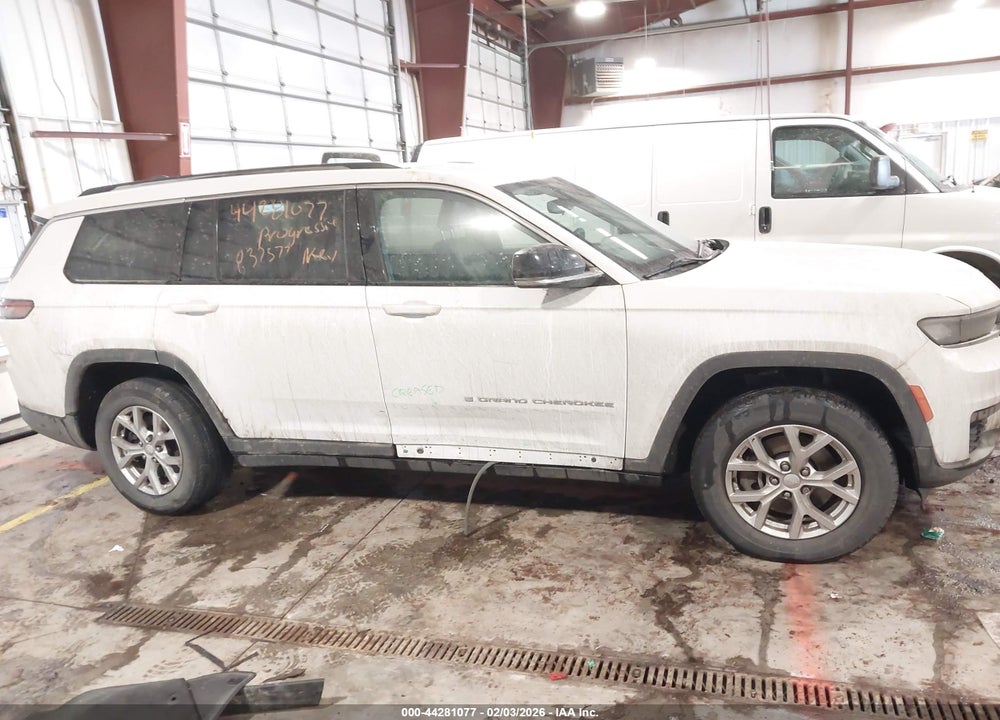 2023 JEEP GRAND CHEROKEE L LIMITED 4X4 VIN: 1C4RJKBG0P8832377