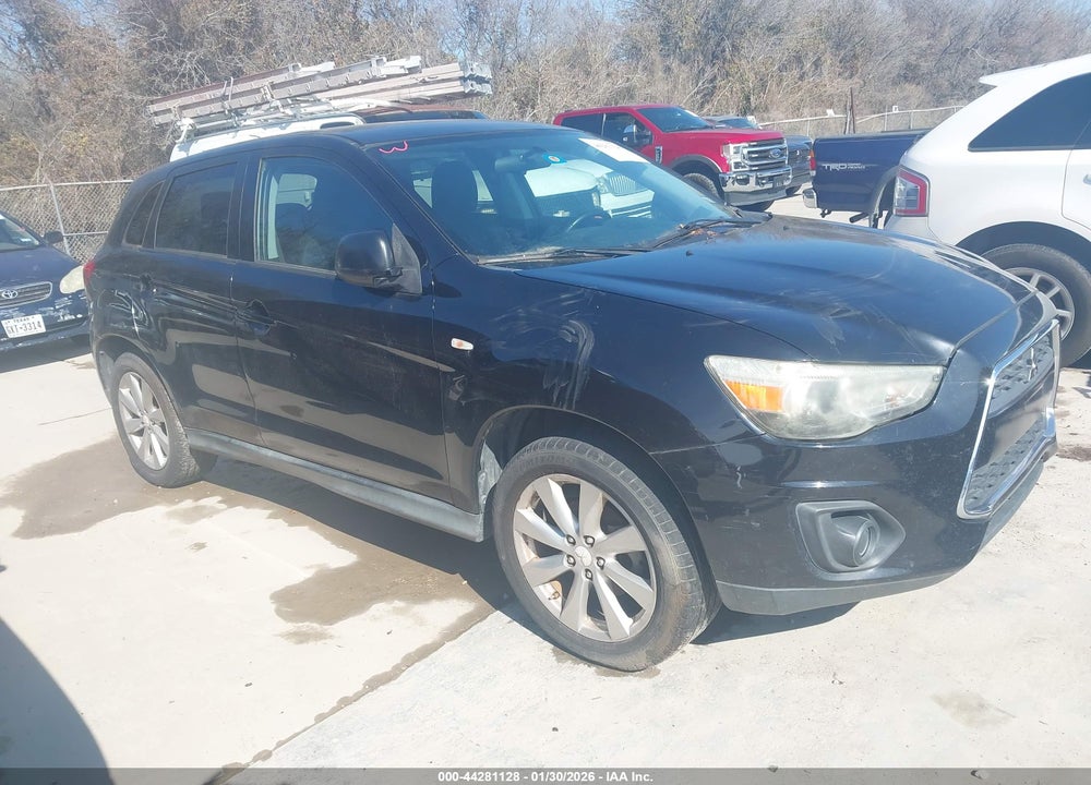 2014 MITSUBISHI OUTLANDER SPORT ES VIN: 4A4AP3AUXEE005230