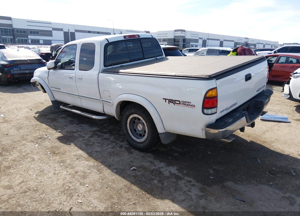 2002 TOYOTA TUNDRA LTD V8 VIN: 5TBBT48112S316861