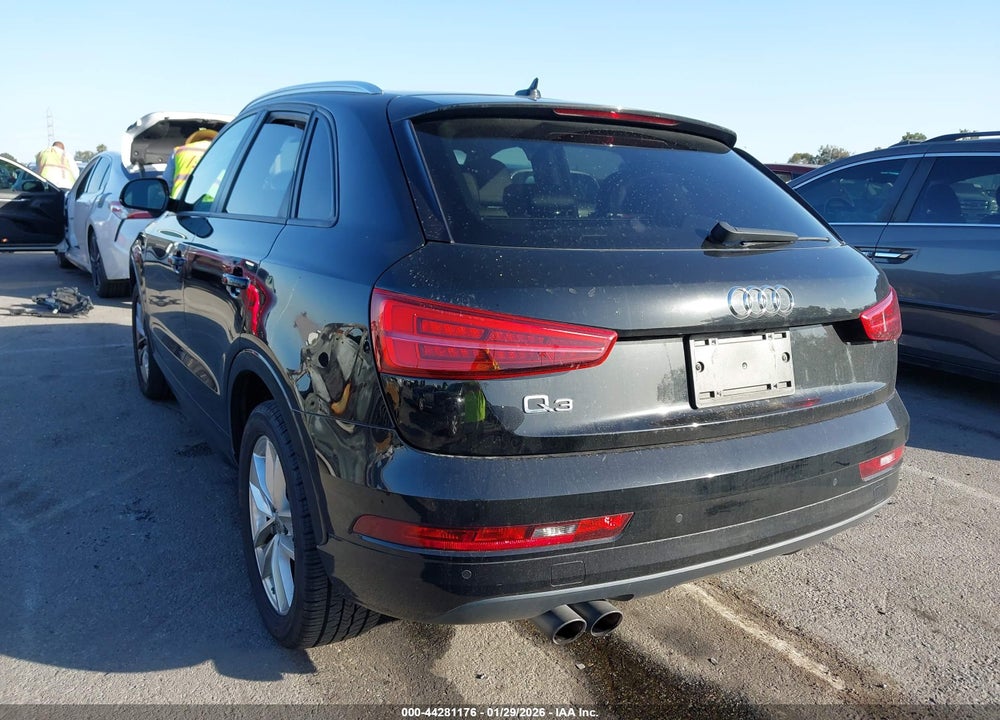 2018 AUDI Q3 2.0T PREMIUM/2.0T SPORT PREMIUM VIN: WA1BCCFS5JR006829
