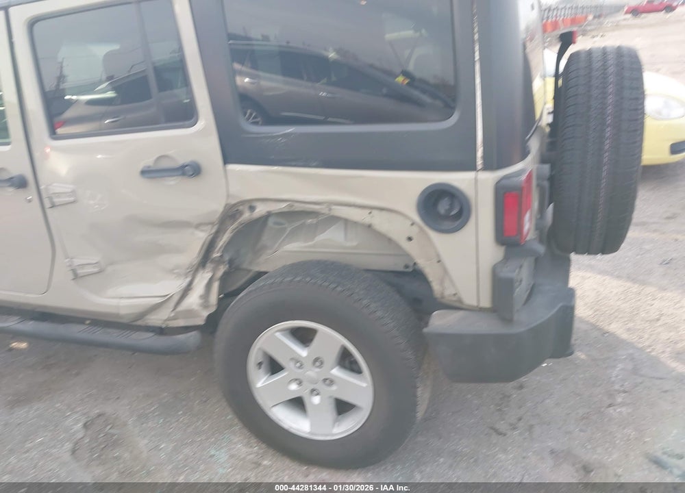2018 JEEP WRANGLER JK UNLIMITED SPORT S 4X4 VIN: 1C4BJWDG7JL805574