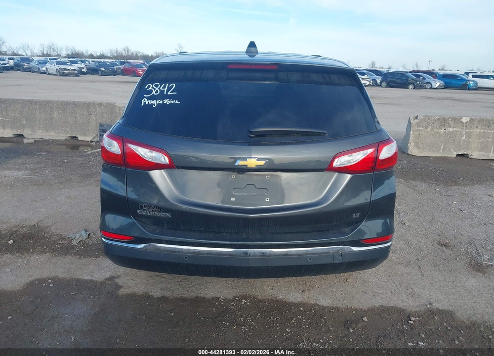 2018 CHEVROLET EQUINOX LT VIN: 2GNAXJEV6J6108102