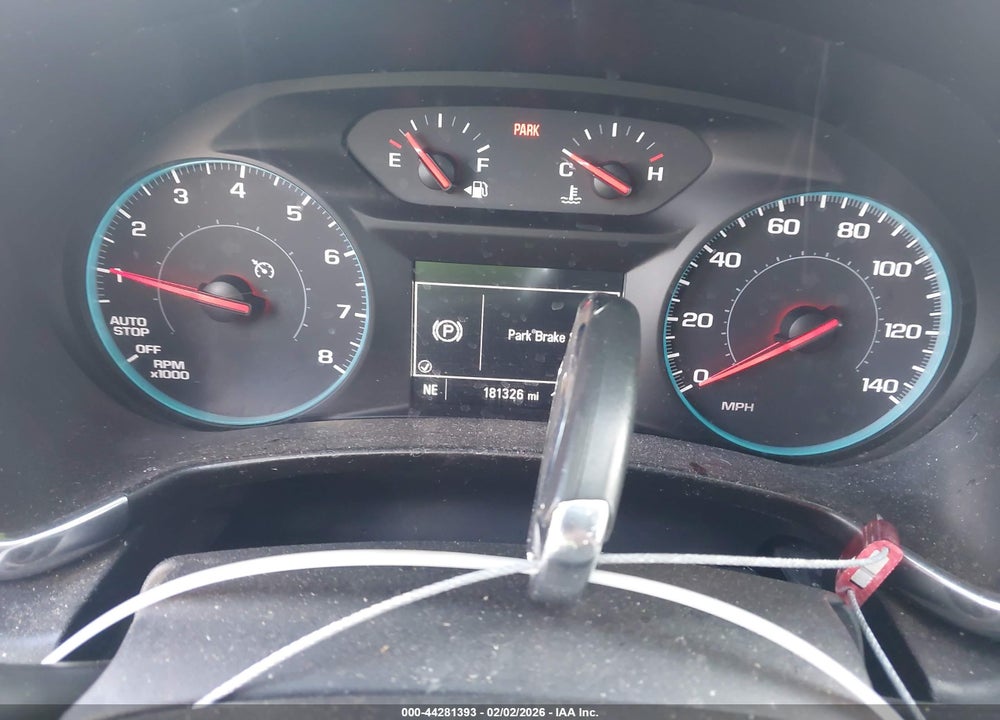 2018 CHEVROLET EQUINOX LT VIN: 2GNAXJEV6J6108102