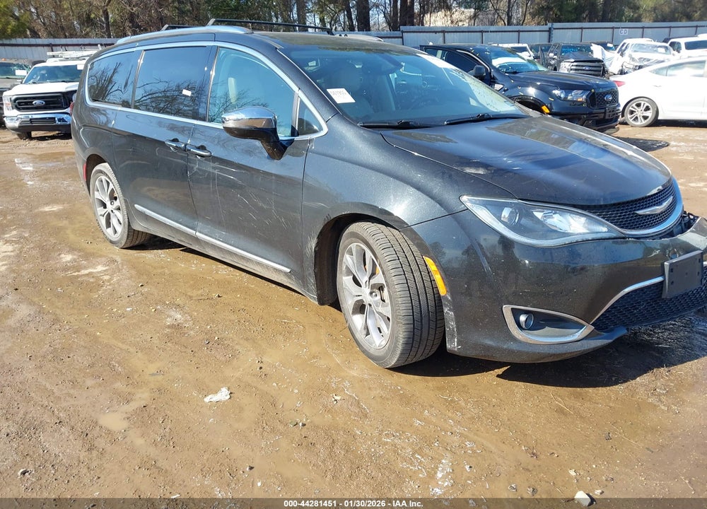2017 CHRYSLER PACIFICA LIMITED VIN: 2C4RC1GG8HR653118