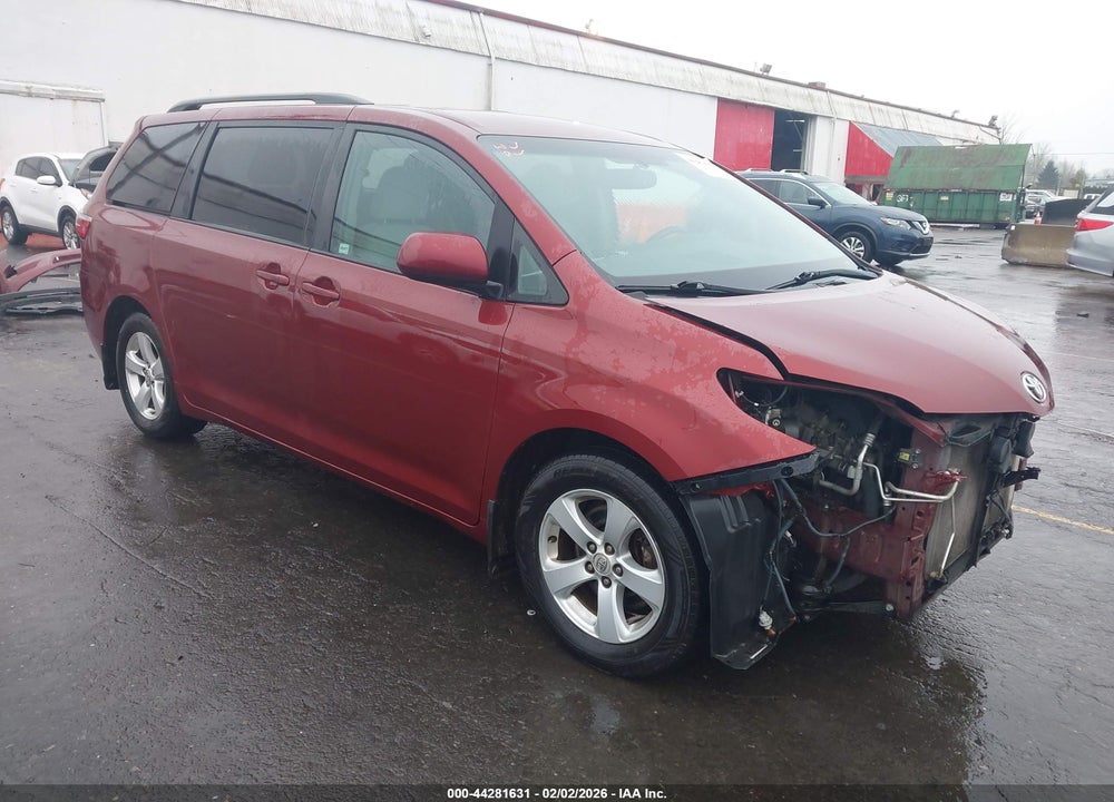 2016 TOYOTA SIENNA LE 8 PASSENGER VIN: 5TDKK3DC1GS755092