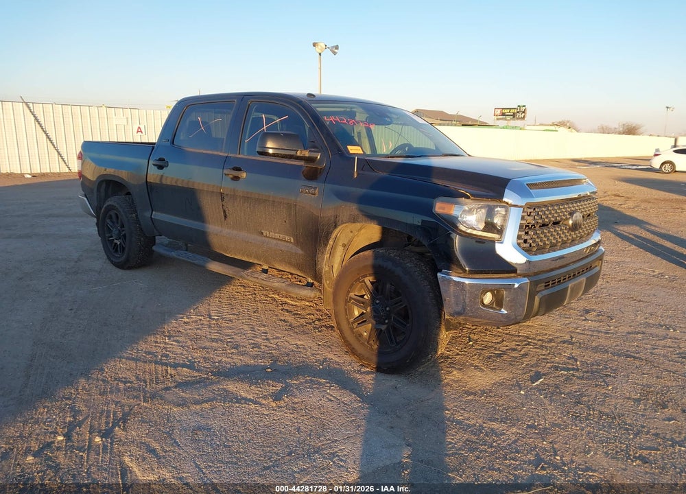 2019 TOYOTA TUNDRA SR5 5.7L V8 VIN: 5TFDW5F13KX869960