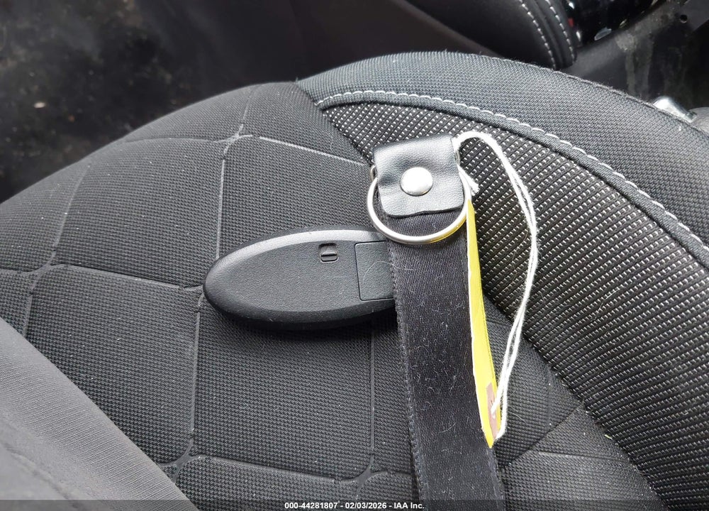 2018 NISSAN KICKS SV VIN: 3N1CP5CU1JL517903