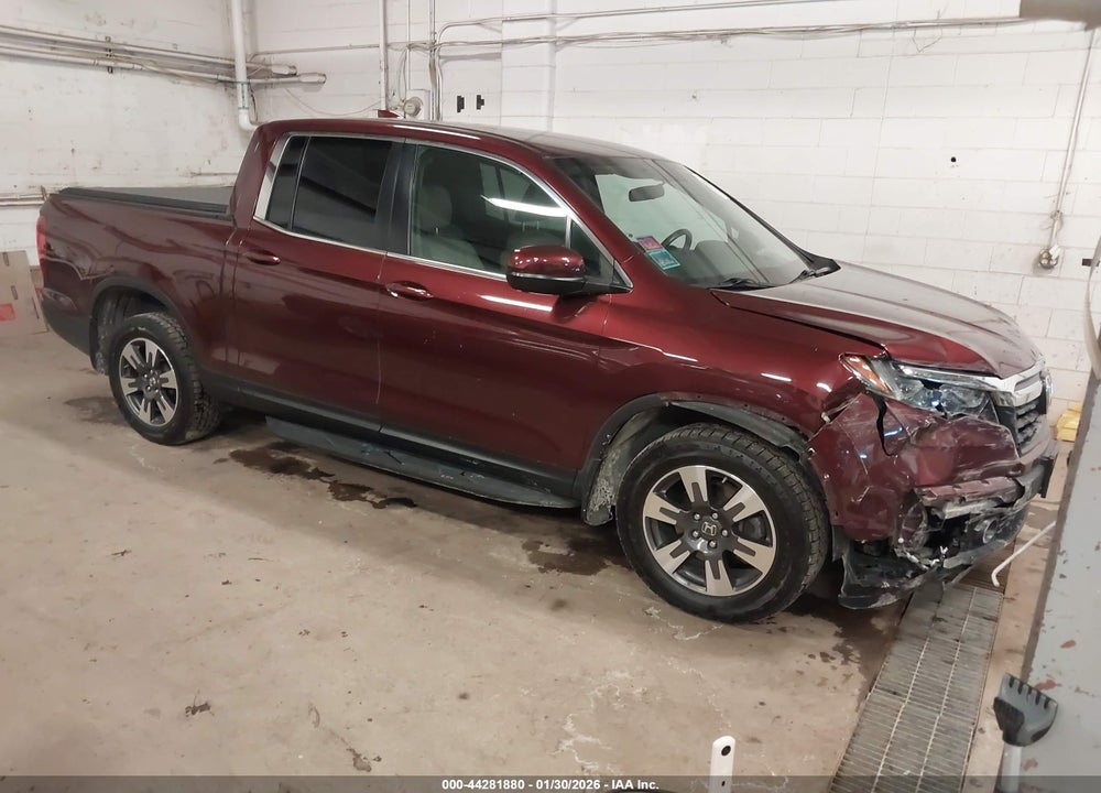 2017 HONDA RIDGELINE RTL VIN: 5FPYK3F55HB036269