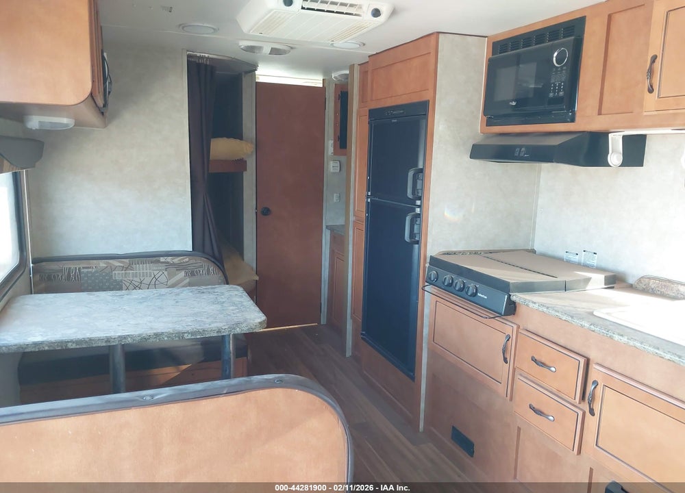 2015 GULFSTREAM KINGSPORT VIN: 1NL1GTL29F1116549