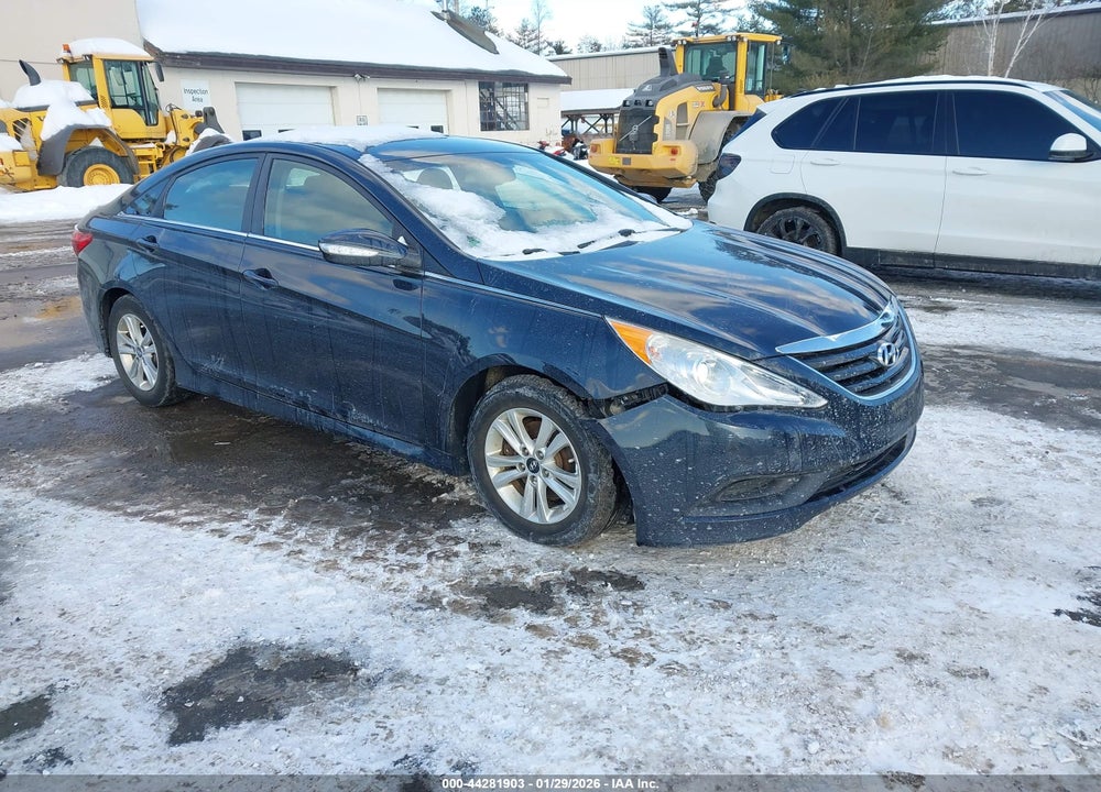 2014 HYUNDAI SONATA GLS VIN: 5NPEB4AC1EH945999