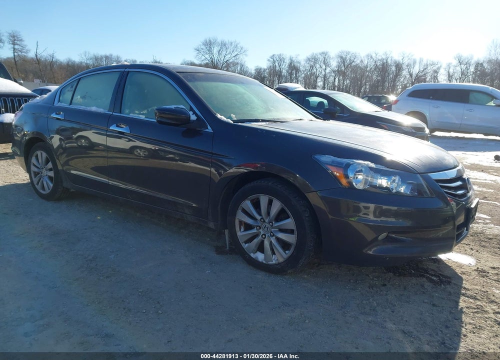 2011 HONDA ACCORD 3.5 EX-L VIN: 1HGCP3F83BA006560