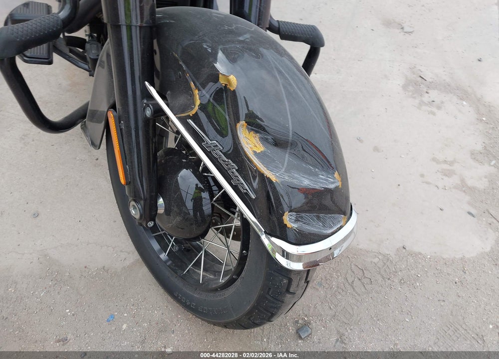 2025 HARLEY-DAVIDSON FLHC VIN: 1HD1YA911SB039510