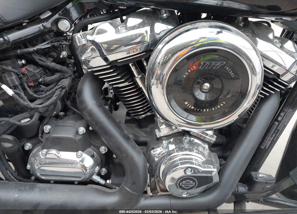 2025 HARLEY-DAVIDSON FLHC VIN: 1HD1YA911SB039510