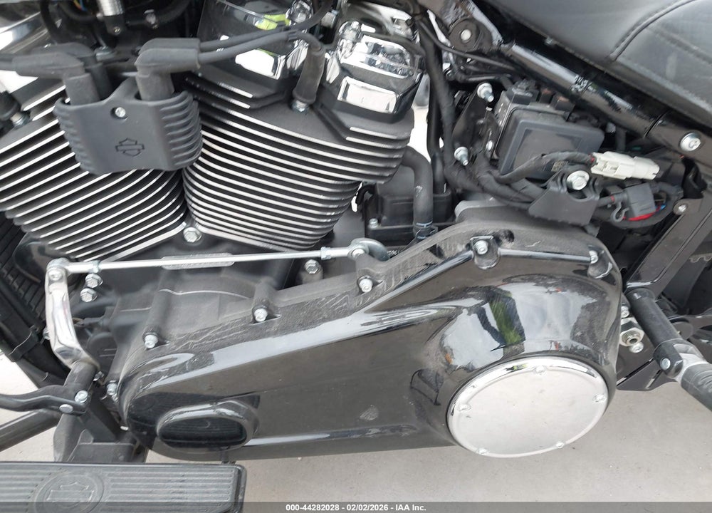 2025 HARLEY-DAVIDSON FLHC VIN: 1HD1YA911SB039510