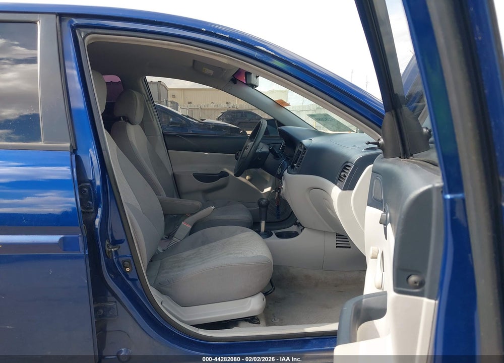 2006 HYUNDAI ACCENT GLS VIN: KMHCN46C96U049671