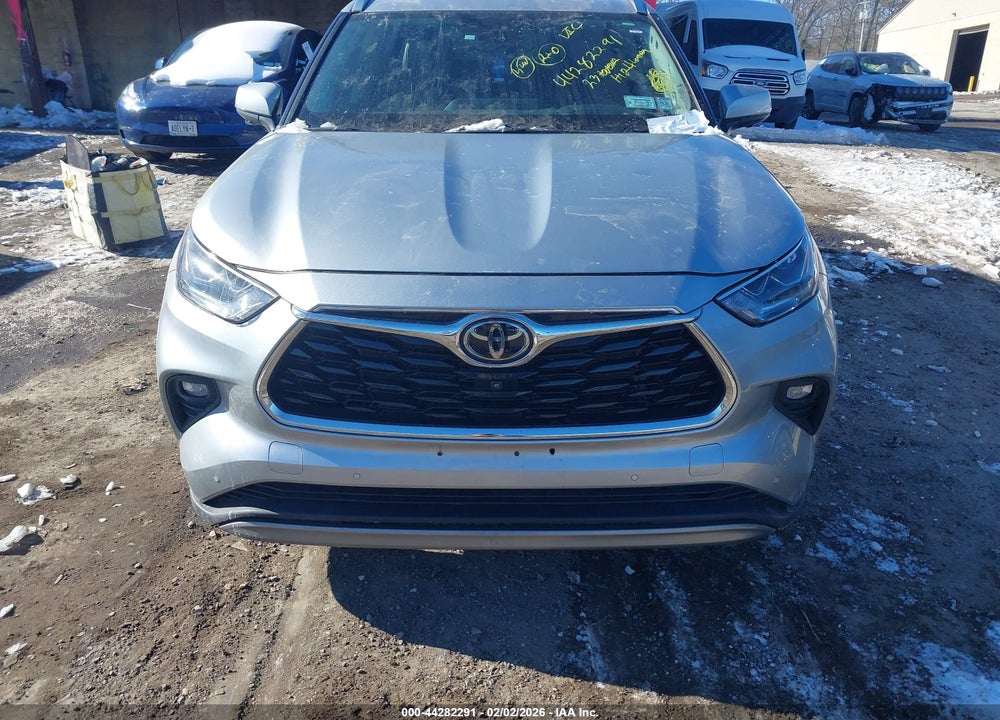 2023 TOYOTA HIGHLANDER PLATINUM VIN: 5TDKDRBH3PS043064