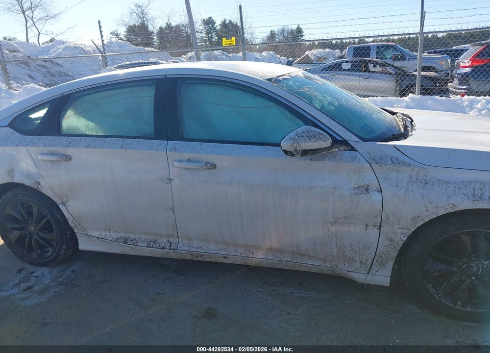 2018 HONDA ACCORD LX VIN: 1HGCV1F1XJA109714
