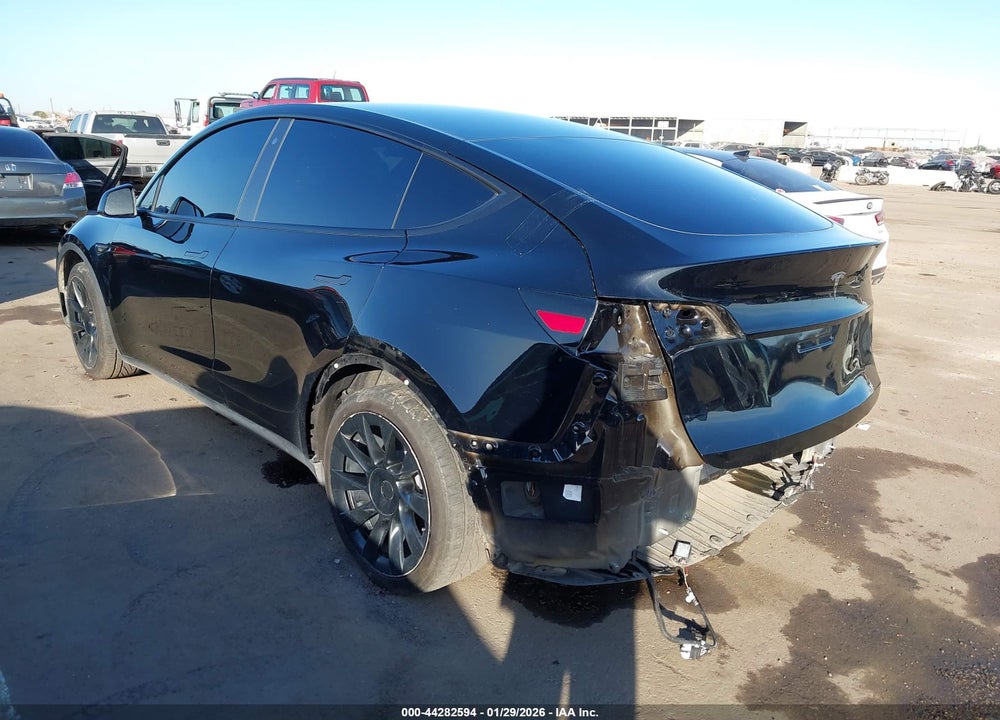 2020 TESLA MODEL Y LONG RANGE DUAL MOTOR ALL-WHEEL DRIVE VIN: 5YJYGDEE4LF027105