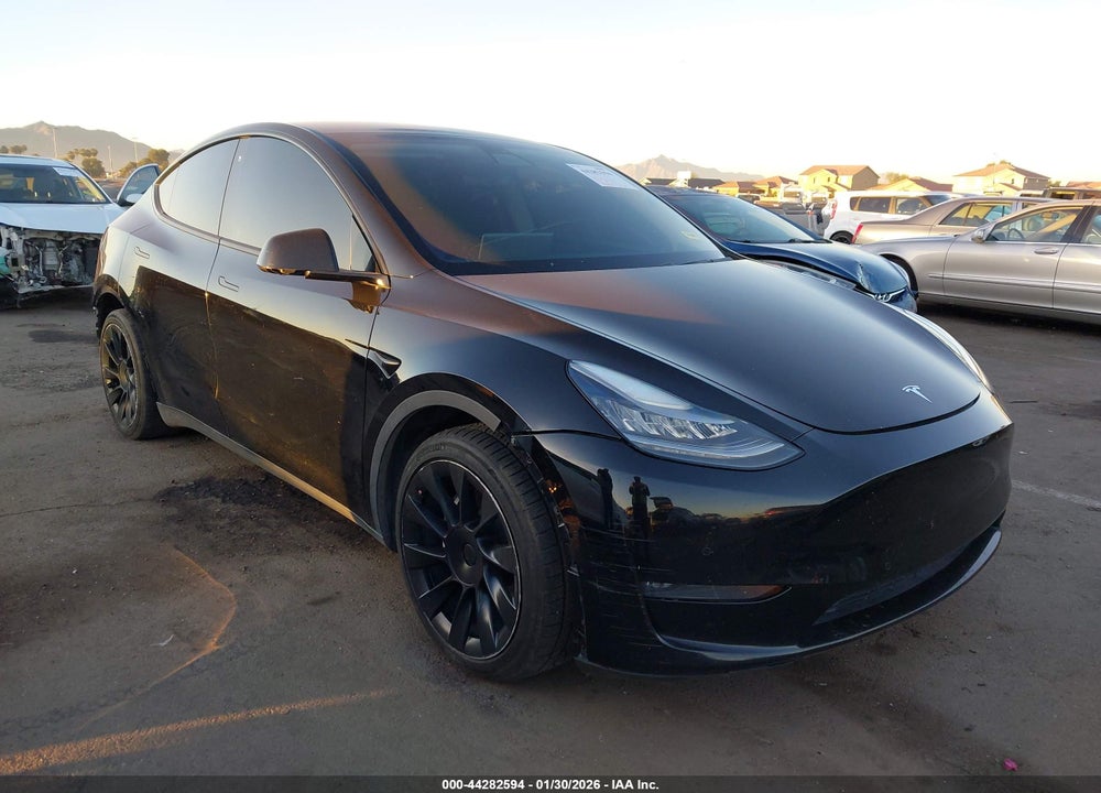 2020 TESLA MODEL Y LONG RANGE DUAL MOTOR ALL-WHEEL DRIVE VIN: 5YJYGDEE4LF027105