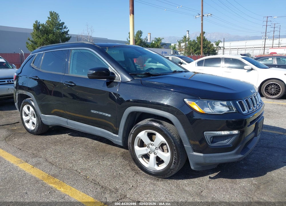 2018 JEEP COMPASS LATITUDE FWD VIN: 3C4NJCBB1JT469430