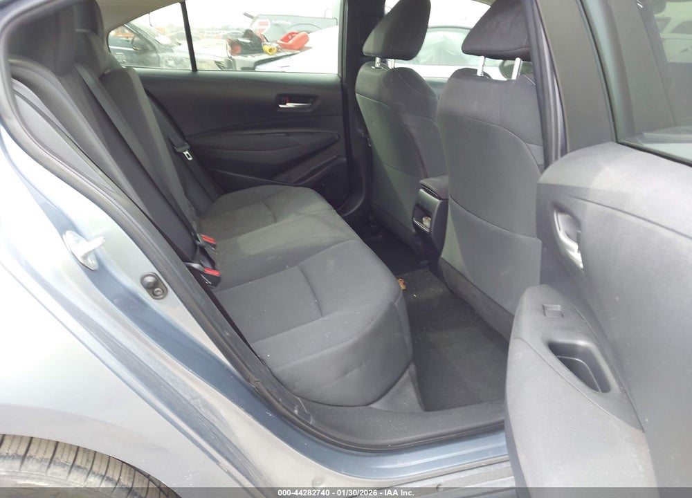 2020 TOYOTA COROLLA LE VIN: JTDEPRAE2LJ113592