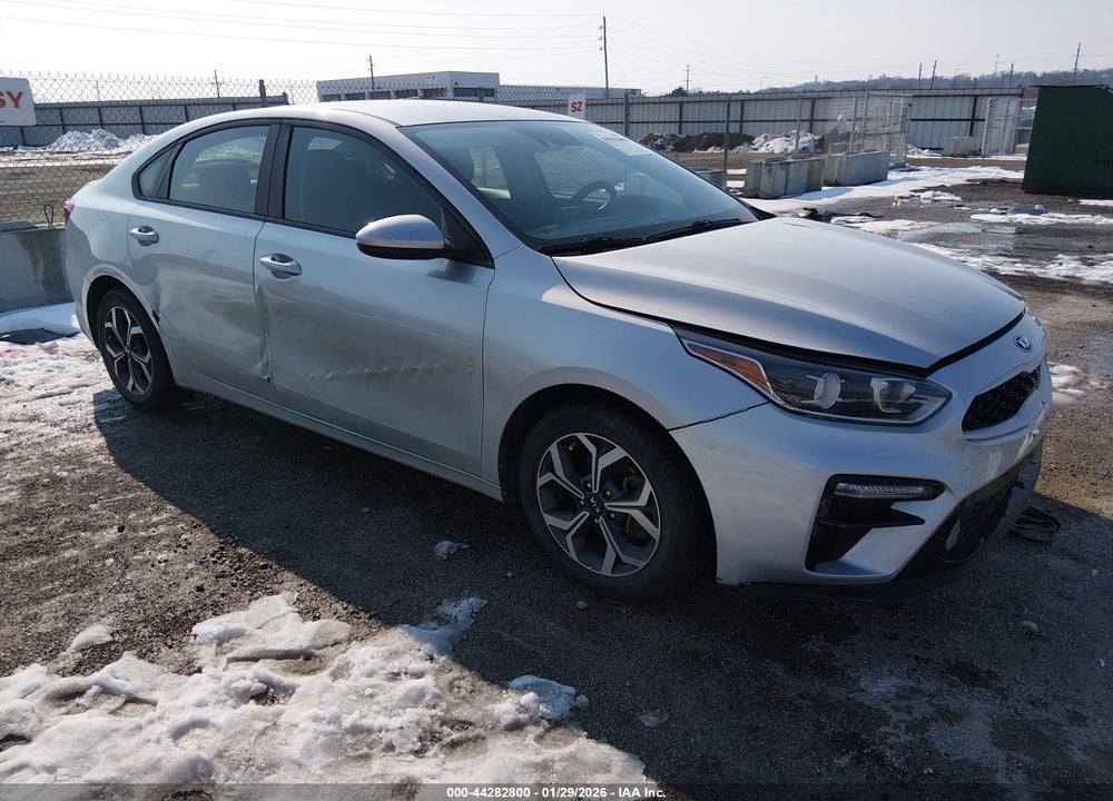 2019 KIA FORTE LXS VIN: 3KPF24AD8KE109331