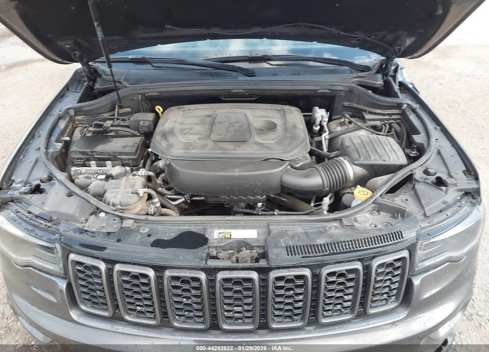 2019 JEEP GRAND CHEROKEE VIN: 1C4RJFLG2KC697110