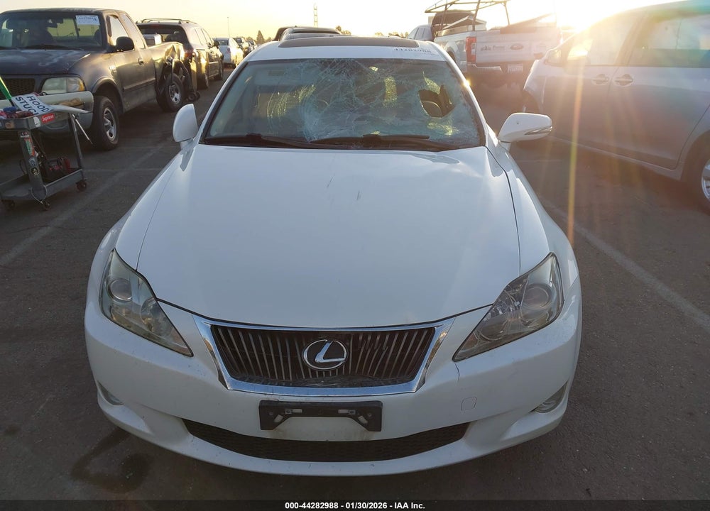 2009 LEXUS IS 250 VIN: JTHBK262692084008