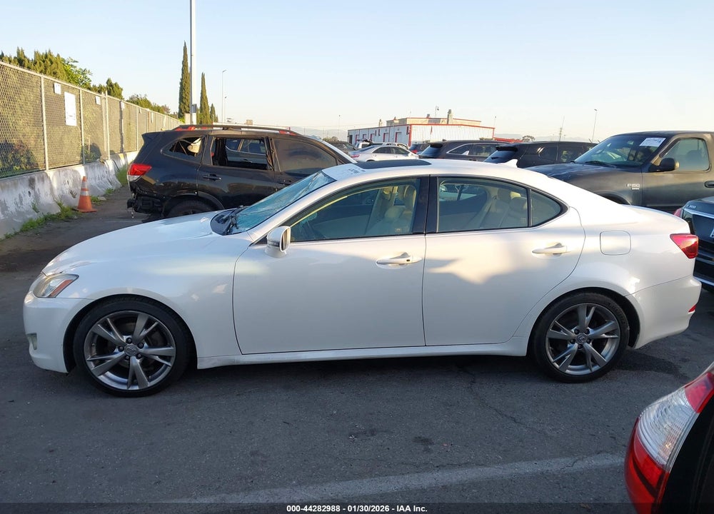 2009 LEXUS IS 250 VIN: JTHBK262692084008