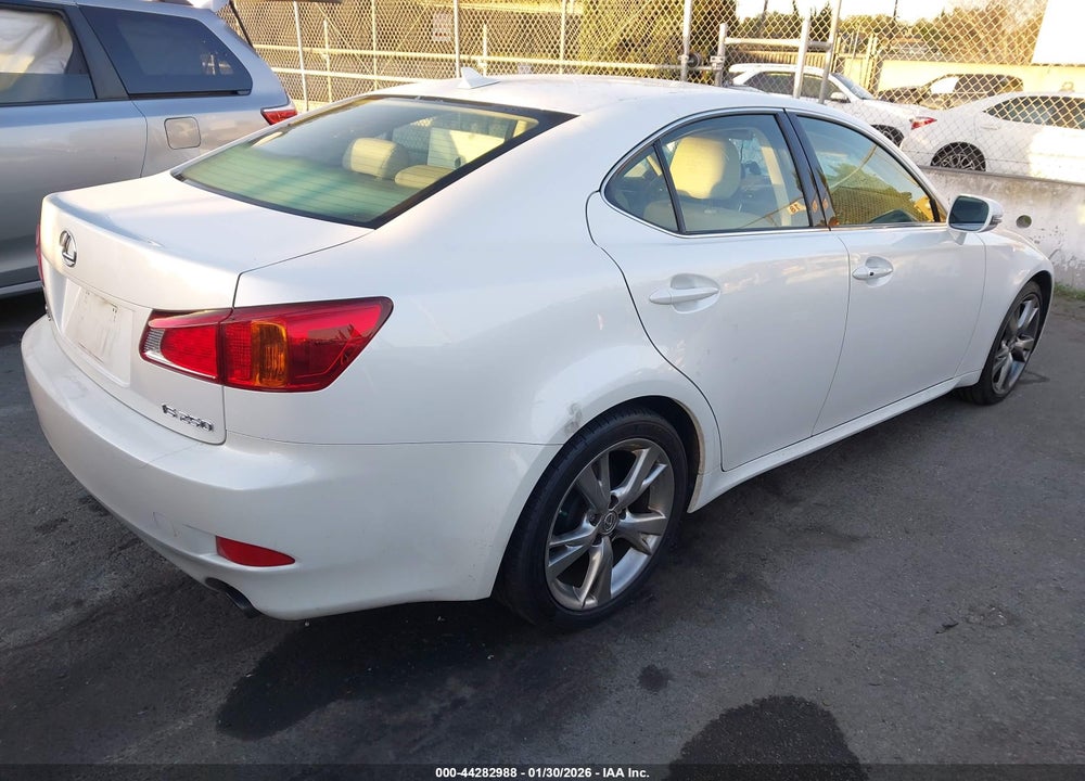 2009 LEXUS IS 250 VIN: JTHBK262692084008
