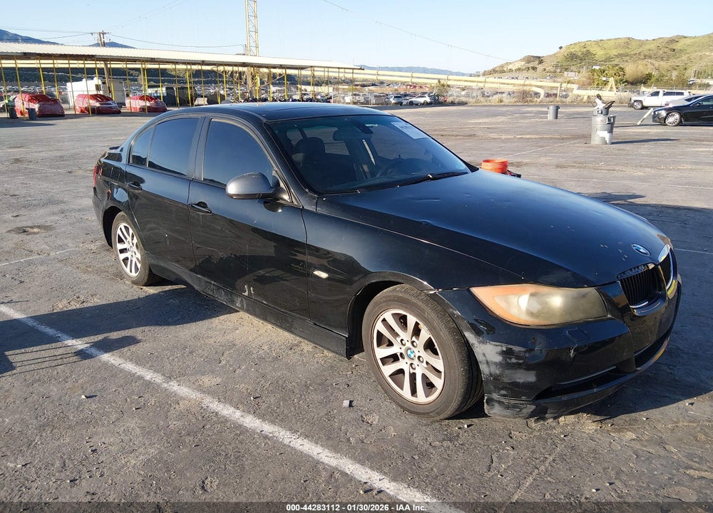 2008 BMW 328XI VIN: WBAVC935X8K035585