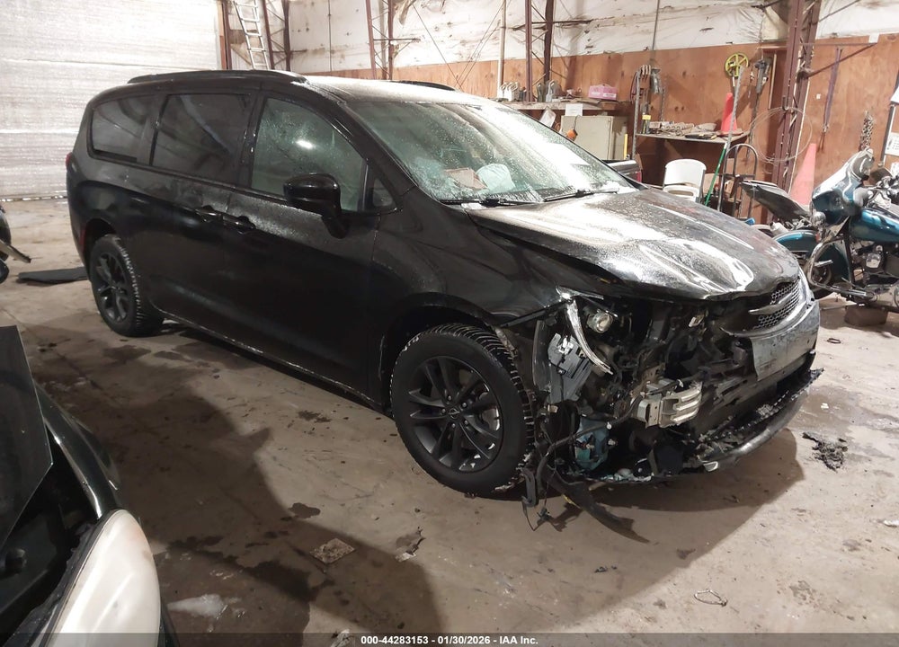 2020 CHRYSLER PACIFICA AWD LAUNCH EDITION VIN: 2C4RC3BG1LR288888