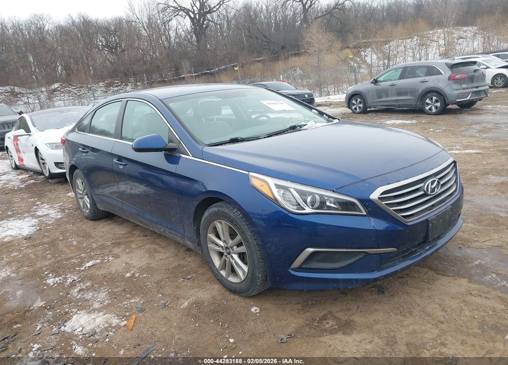 2016 HYUNDAI SONATA VIN: 5NPE24AF0GH394767