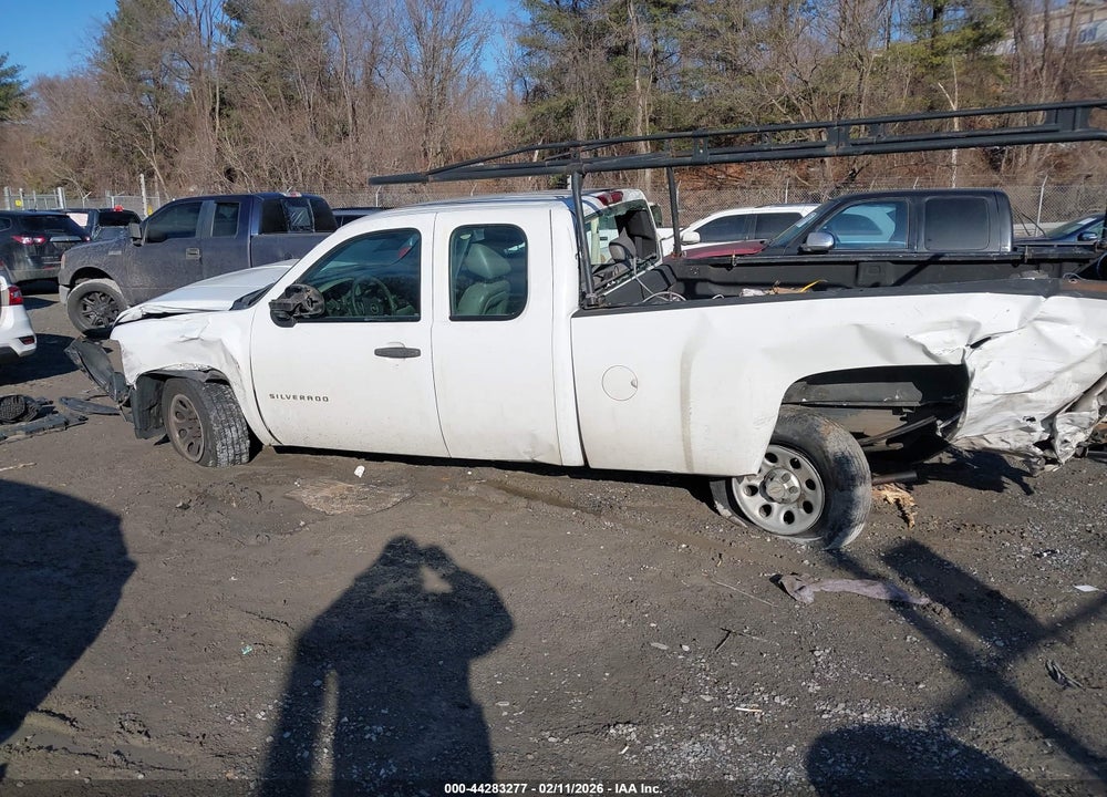 2011 CHEVROLET SILVERADO 1500 WORK TRUCK VIN: 1GCRCPE00BZ391956
