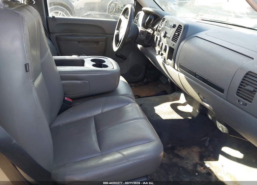 2011 CHEVROLET SILVERADO 1500 WORK TRUCK VIN: 1GCRCPE00BZ391956