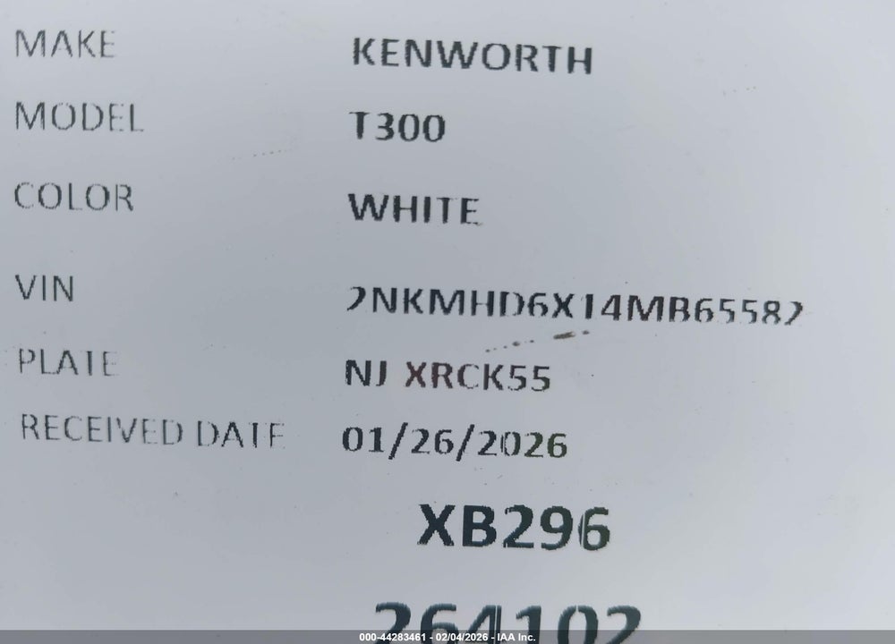 2004 KENWORTH CONSTRUCTION T300 VIN: 2NKMHD6X14M065582