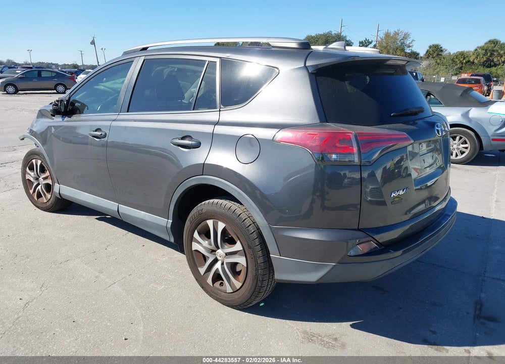 2018 TOYOTA RAV4 LE VIN: 2T3ZFREV9JW505420