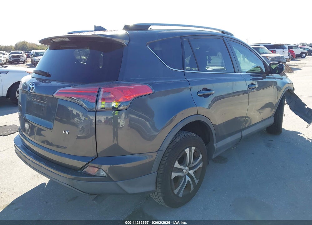 2018 TOYOTA RAV4 LE VIN: 2T3ZFREV9JW505420
