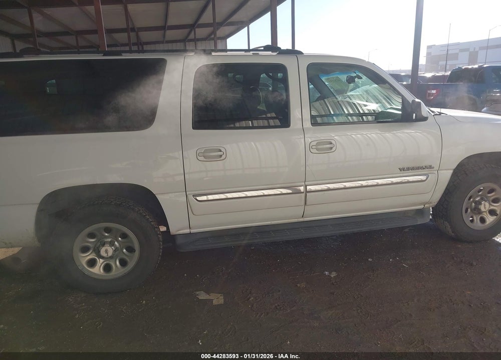 2005 GMC YUKON XL 1500 SLE VIN: 1GKEC16Z15J162038