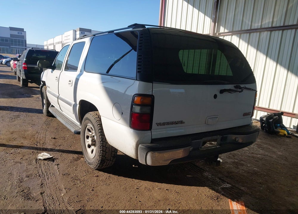 2005 GMC YUKON XL 1500 SLE VIN: 1GKEC16Z15J162038