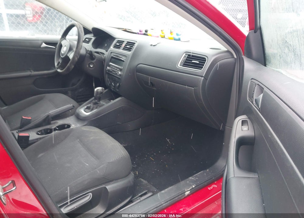 2013 VOLKSWAGEN JETTA 2.0L S VIN: 3VW2K7AJ8DM235278