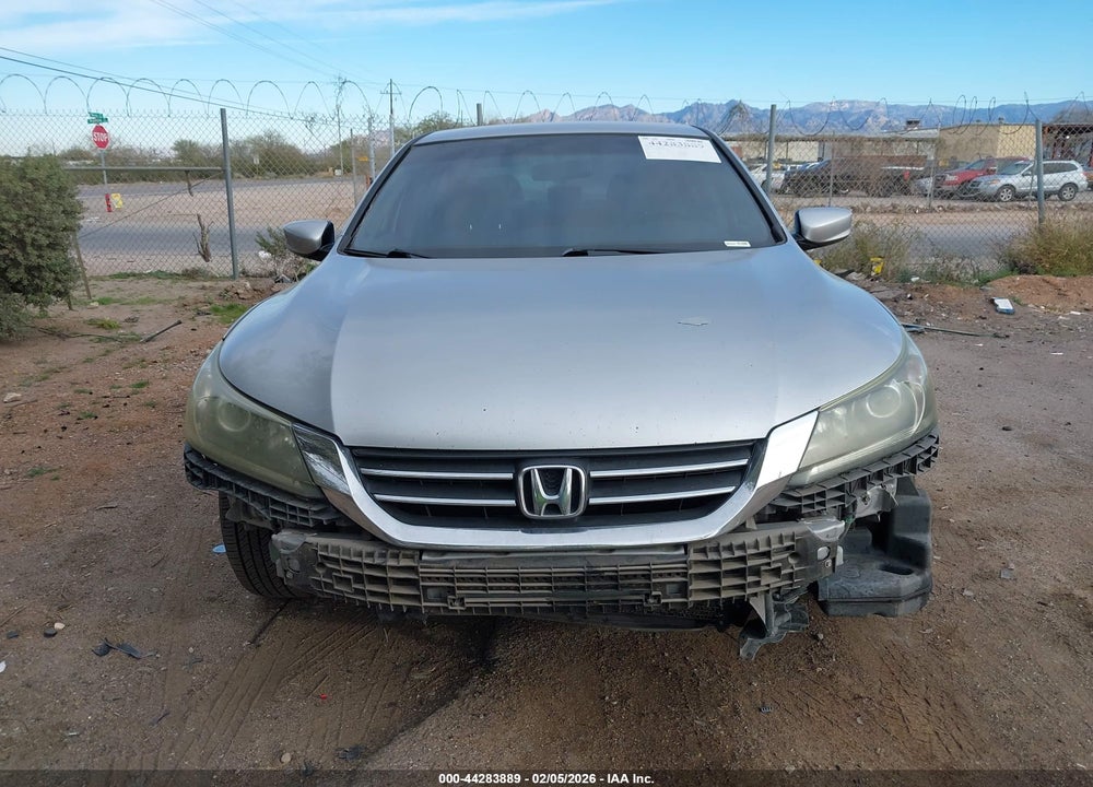2013 HONDA ACCORD LX VIN: 1HGCR2F35DA202639