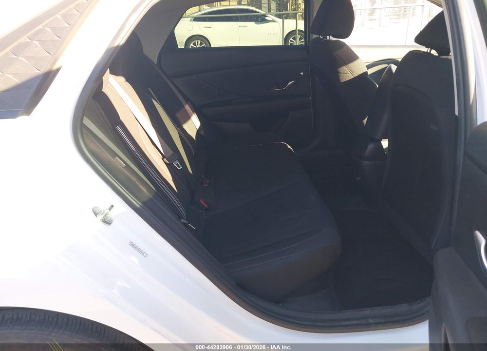 2024 HYUNDAI ELANTRA HYBRID BLUE VIN: KMHLM4DJ2RU095495