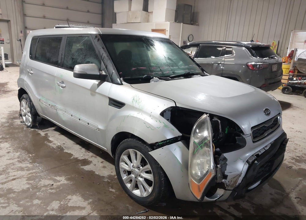 2012 KIA SOUL + VIN: KNDJT2A6XC7400329