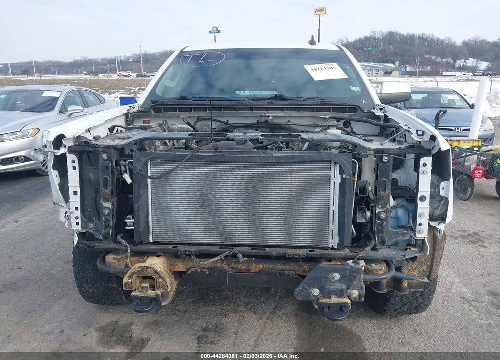 2018 CHEVROLET SILVERADO 1500 2LT VIN: 1GCVKRECXJZ274293